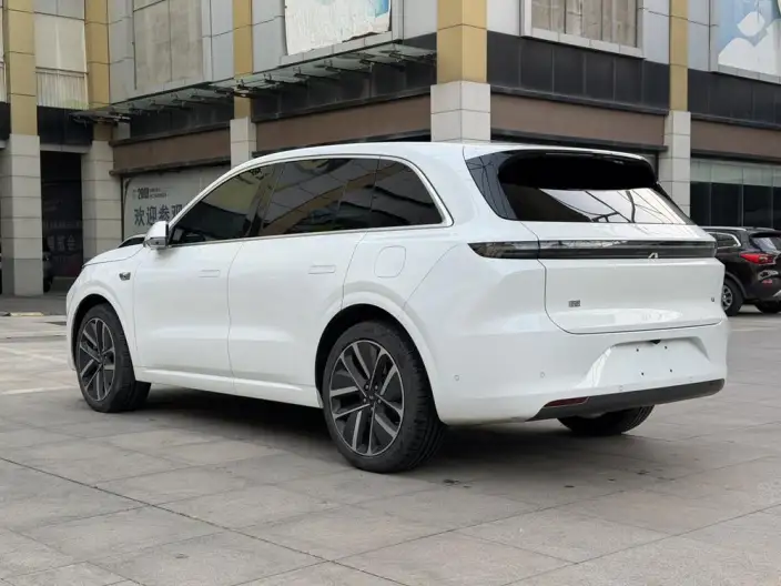 Li Auto L6 2024 Model Pro Edition – фото 4