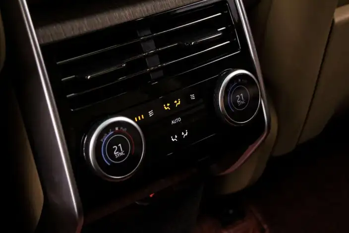 Range Rover 2023 Model 3.0 L6 400PS Shengshi Extended Edition – фото 8