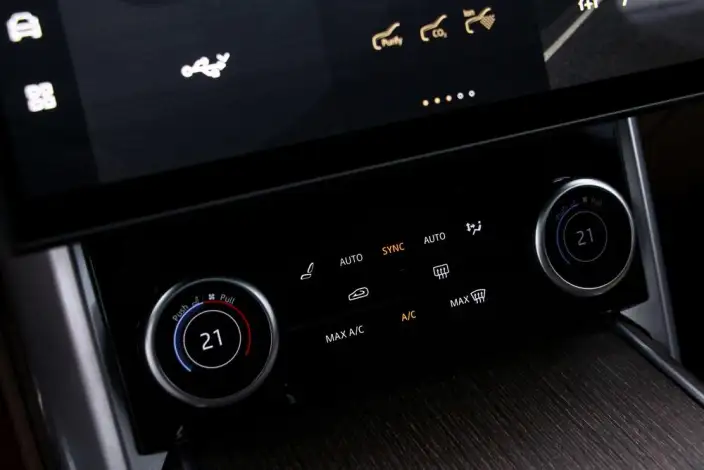 Range Rover 2023 Model 3.0 L6 400PS Shengshi Extended Edition – фото 9