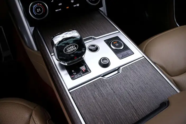 Range Rover 2023 Model 3.0 L6 400PS Shengshi Extended Edition – фото 10