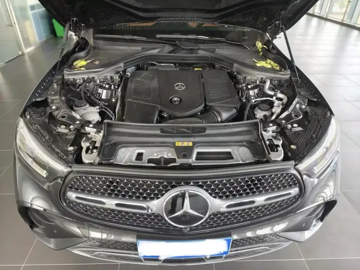 Mercedes-Benz GLC 2025 Model GLC 260 L 4MATIC Luxury Model 5 seat – фото 3