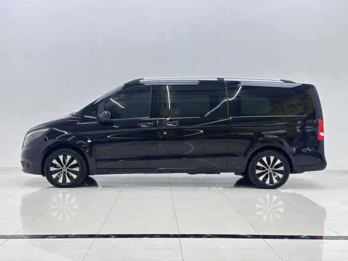 Viano 2023 Model 2.0T Business Edition 7 seat – фото 4