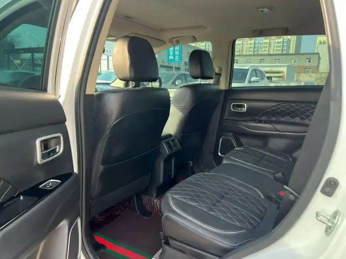 Mitsubishi Outlander 2021 Model 2.4L 4WD Enjoy Edition 7 seat – фото 9