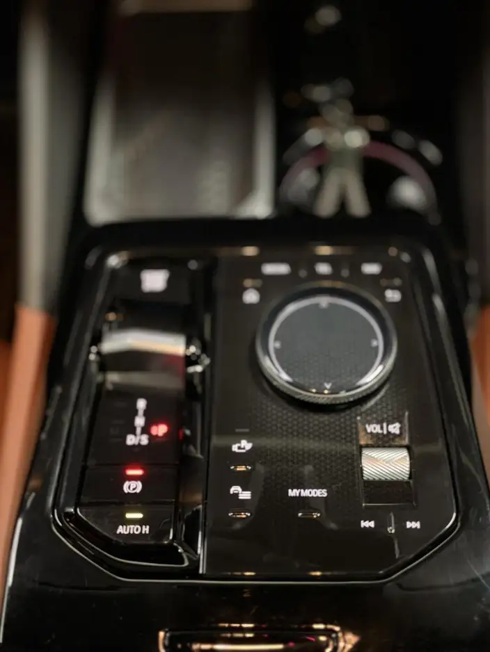 BMW 5 Series 2025 Model 530Li Leading Model Luxury Set – фото 7