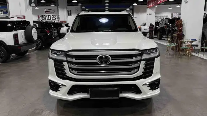 Land Cruiser (import 2023 Model 3.5T Automatic 4WD 7 seat Parallel Imported – фото 2