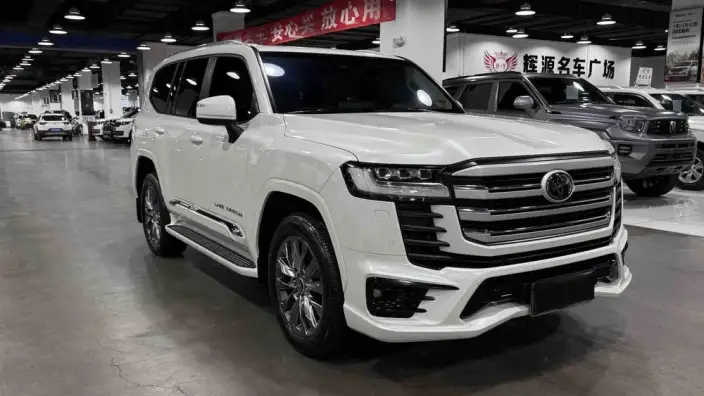 Land Cruiser (import 2023 Model 3.5T Automatic 4WD 7 seat Parallel Imported – фото 3