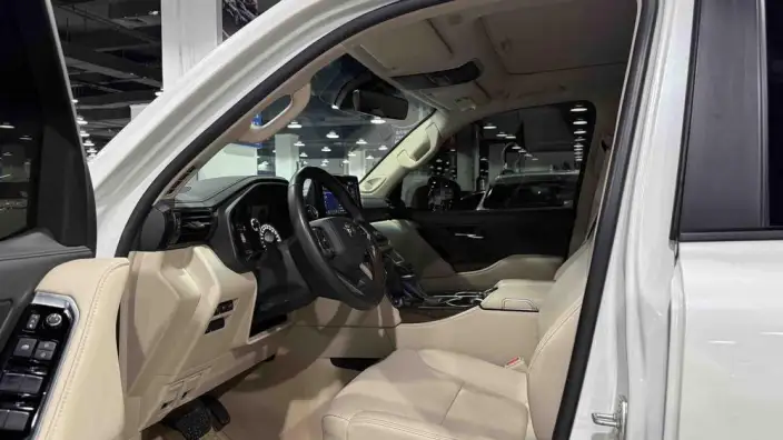 Land Cruiser (import 2023 Model 3.5T Automatic 4WD 7 seat Parallel Imported – фото 9