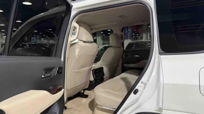 Land Cruiser (import 2023 Model 3.5T Automatic 4WD 7 seat Parallel Imported – фото 10
