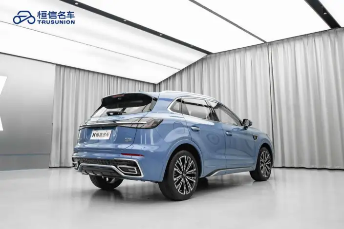 Hongqi HS5 2023 Model 2.0T 4WD Flag Ling Pro Edition – фото 6