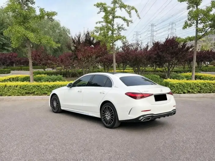Mercedes-Benz C-Class 2024 Model C 260 L Sports Edition – фото 4