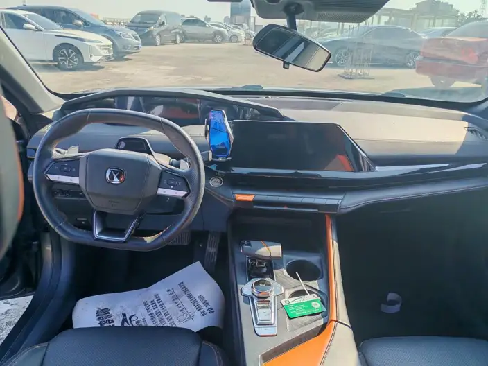 Changan UNI-V 2022 Model 1.5T Smart Pilot Model – фото 10