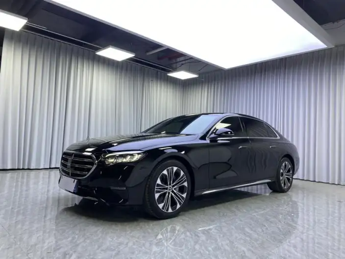 Mercedes-Benz E-Class 2026 Model E 300 L Luxury Model sedan – фото 1