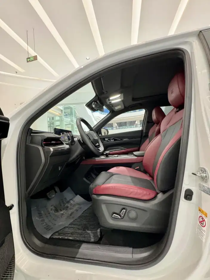 Changan Auchan Z6 2022 Model Blue whale 1.5T DCT Smart Edition Model – фото 10