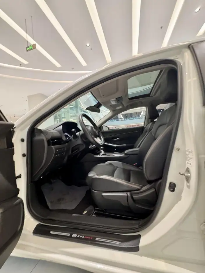 Nissan Sylphy 2022 Model 1.6L XL CVT Yuexiang Edition – фото 8