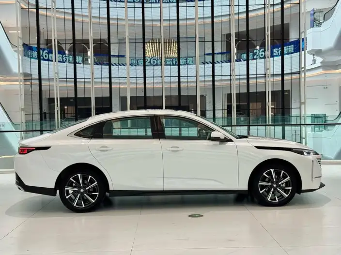 Changan Eado 2025 Model 1.5T DCT 500Bar Flagship Model – фото 8