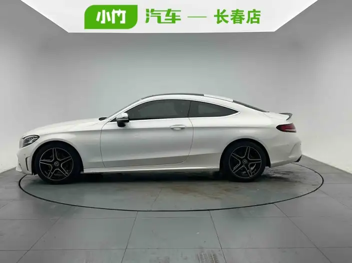 Mercedes-Benz C-Class Imported 2022 Model C 200 Coupe – фото 3