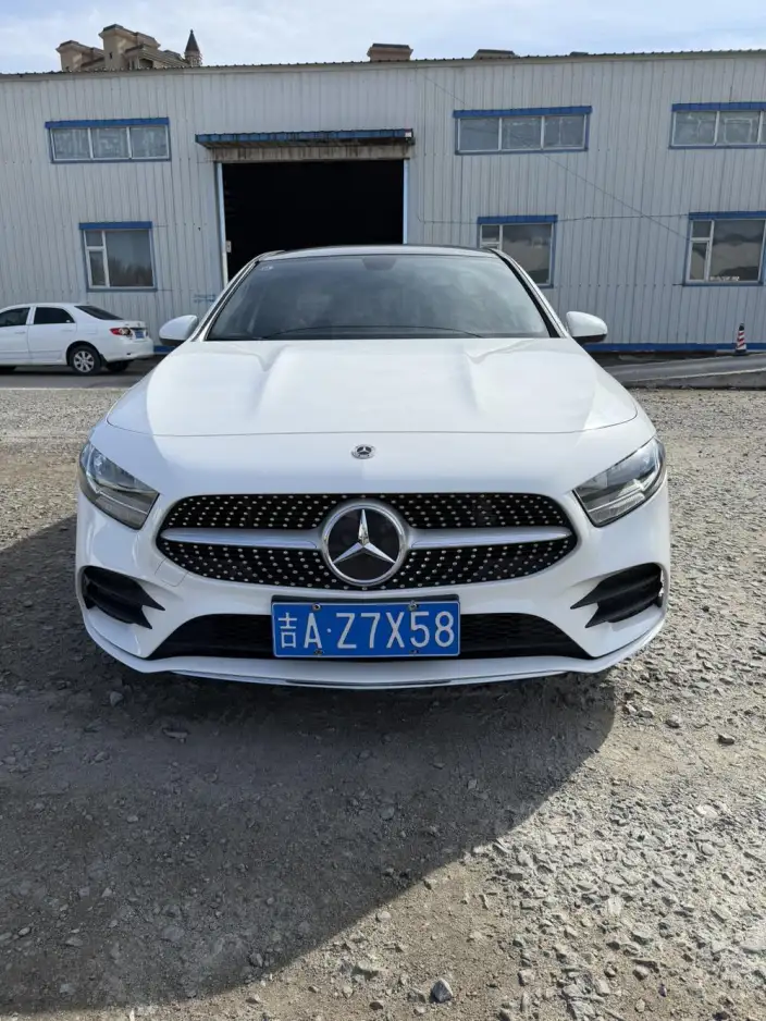 Mercedes-Benz A-class 2022 Model Facelift A 180 L Sports sedan – фото 2