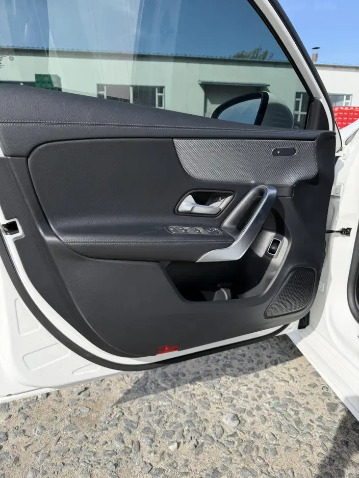 Mercedes-Benz A-class 2022 Model Facelift A 180 L Sports sedan – фото 8