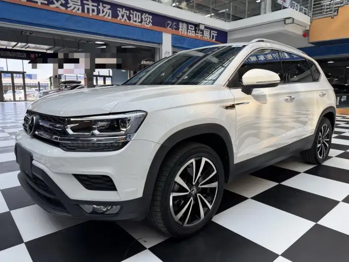 Volkswagen Tharu 2022 Model 280TSI 2WD Deluxe Edition – фото 1