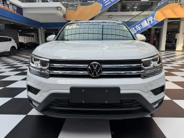 Volkswagen Tharu 2022 Model 280TSI 2WD Deluxe Edition – фото 2
