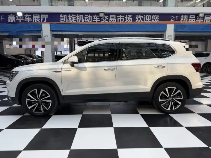 Volkswagen Tharu 2022 Model 280TSI 2WD Deluxe Edition – фото 4