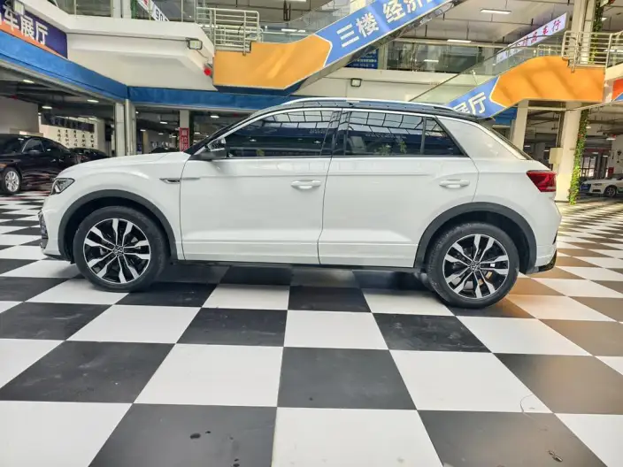 Volkswagen T-Roc 2021 Model Facelift 280TSI DSG 2WD R-Line Pro Zhilian Edition – фото 4