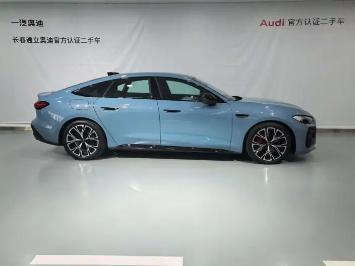 Audi A5 L Sportback 2026 Model 2.0TFSI 150kW Smart Edition quattro Model – фото 5
