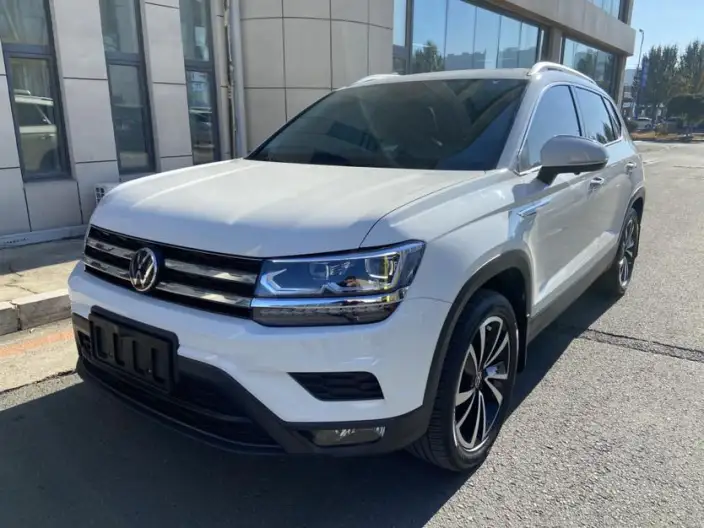 Volkswagen Tharu 2022 Model 280TSI 2WD Deluxe Edition – фото 1