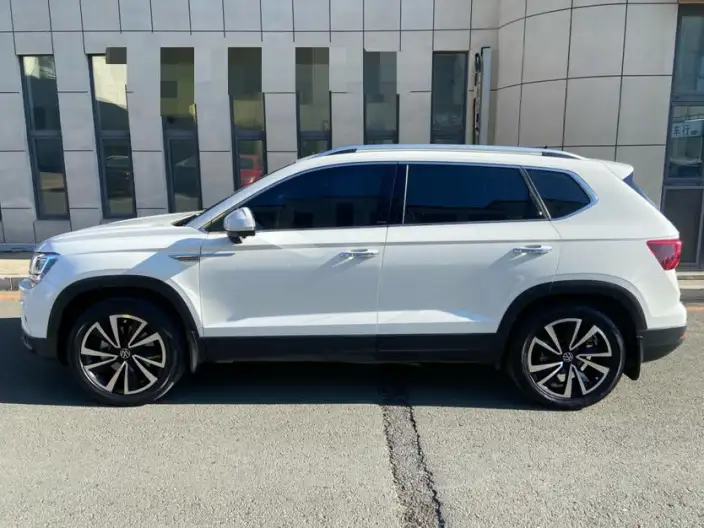 Volkswagen Tharu 2022 Model 280TSI 2WD Deluxe Edition – фото 4