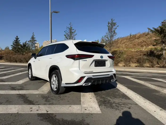 Toyota Highlander 2023 Model Hybrid 2.5L 2WD Elite Edition 5 seat – фото 4