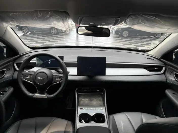 BYD Seal 05DM 2026 Model DM-i 128KM Luxury Model – фото 9
