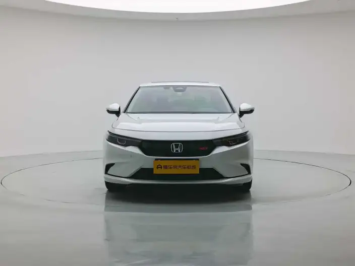 Model Ge 2023 Model 240TURBO CVT Smart Edition – фото 2