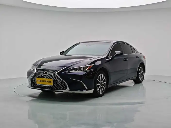 Lexus ES 2022 Model 200 Deluxe Edition