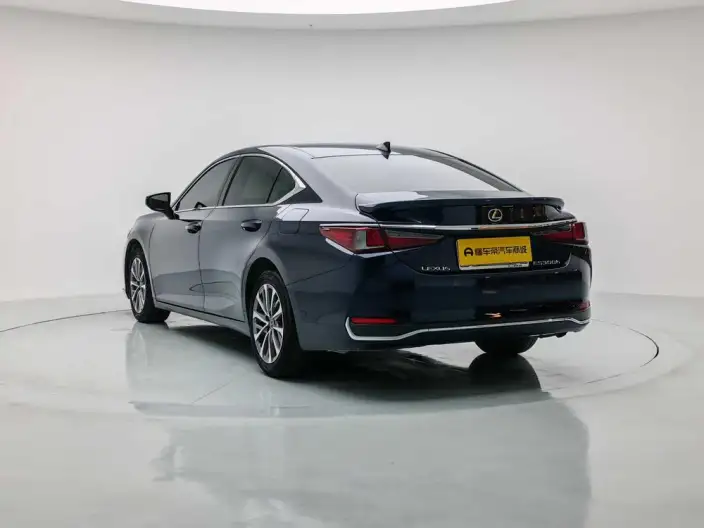 Lexus ES 2022 Model 200 Deluxe Edition – фото 5