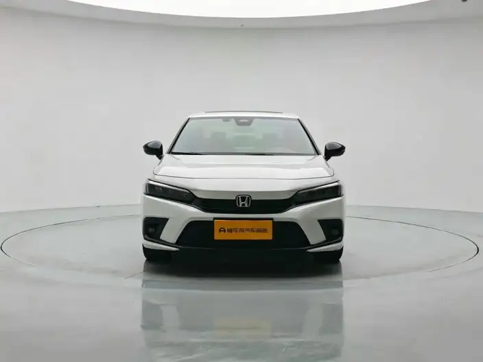 Honda Civic 2022 Model 240TURBO CVT Combustion Edition – фото 2