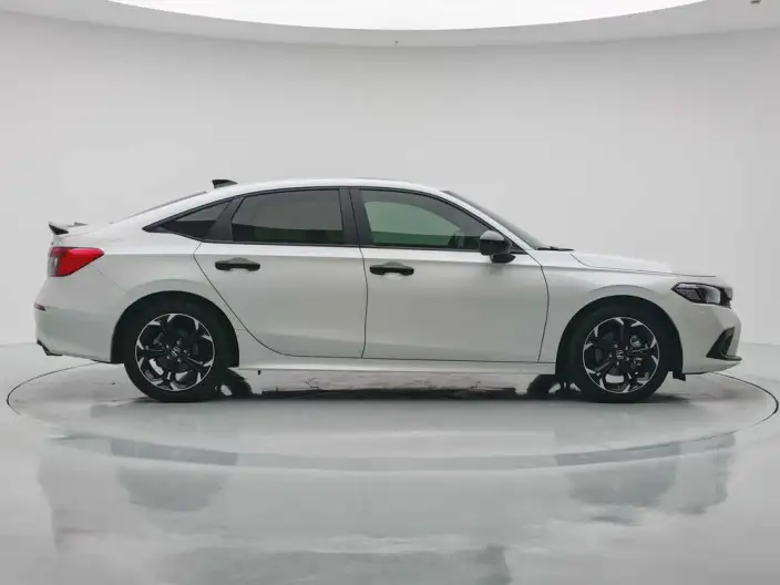Honda Civic 2022 Model 240TURBO CVT Combustion Edition – фото 8