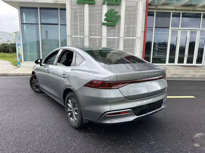 Qin Plus EV 2021 Model 400KM Lingchang Edition – фото 5