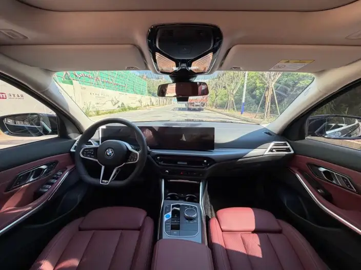 BMW i3 2026 Model Facelift eDrive35L – фото 7