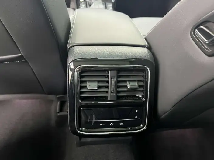 Volkswagen Passat 2024 Model 380TSI Elite Edition – фото 7