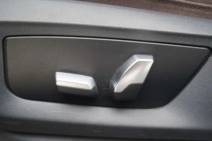 BMW 5 Series 2022 Model Facelift II 525Li M Sports Set – фото 5