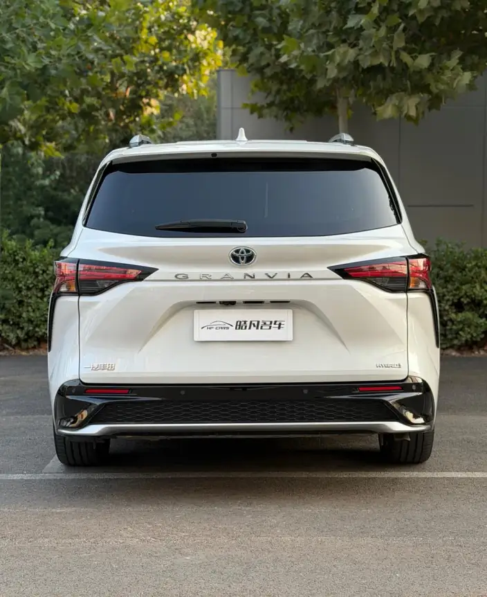 Granvia 2023 Model Intelligent Hybrid 2.5L Flagship VIP – фото 3