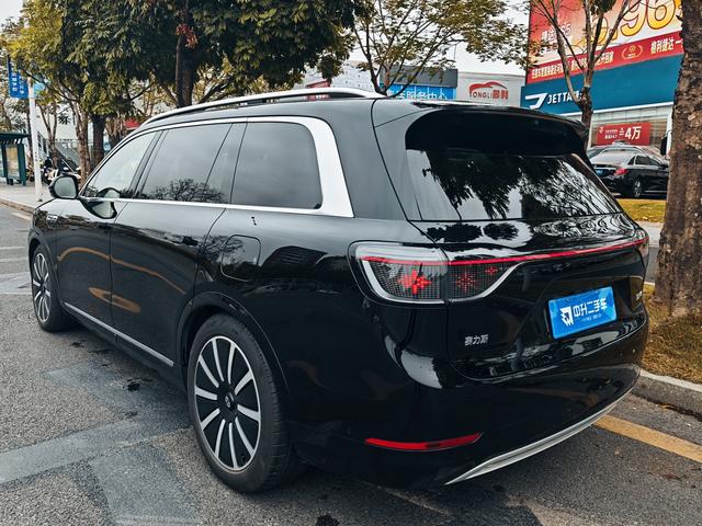 AITO M9 2024 Extended-Range Ultra 6-Seater – фото 4