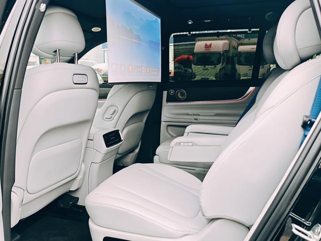 AITO M9 2024 Extended-Range Ultra 6-Seater – фото 16