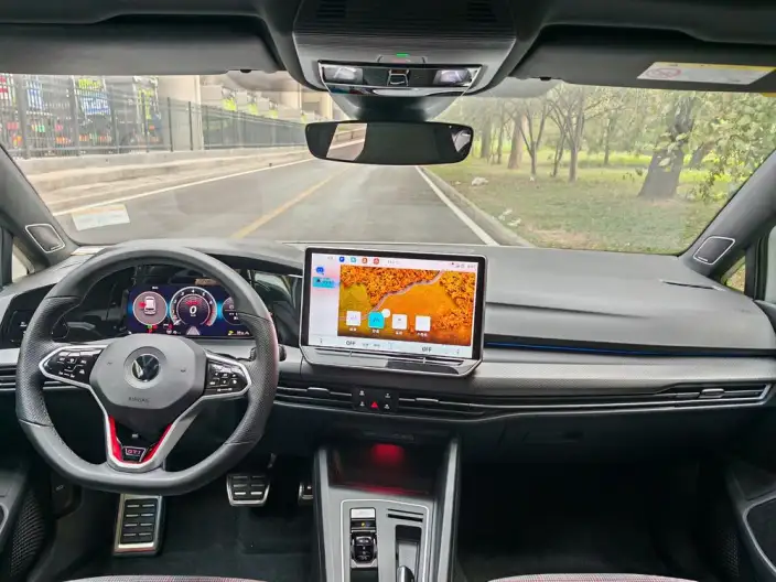 Volkswagen Golf GTI 2025 Model 380TSI DSG GTI – фото 8