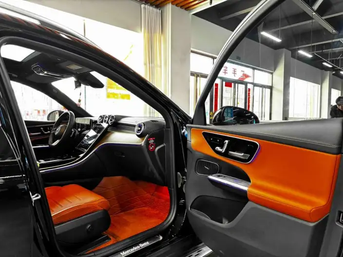 Mercedes-Benz GLC 2024 Model Facelift GLC 300 L 4MATIC Dynamic Model 5 seat – фото 9