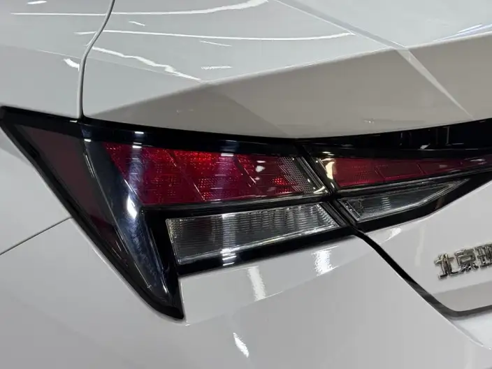 Hyundai Ioniq 2022 Model 1.5L CVT GLX Elite Edition – фото 10