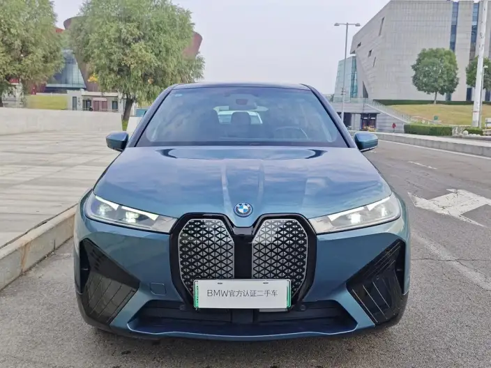BMW iX 2022 Model xDrive40 – фото 2