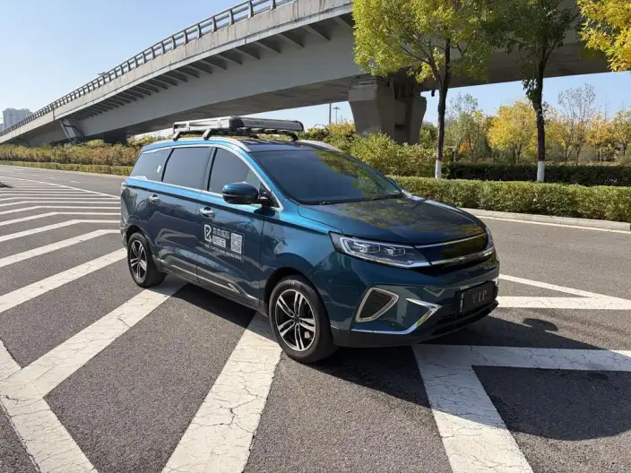 Yuanzhi M1 2022 Model 7 seat Premium Edition 450KM – фото 3