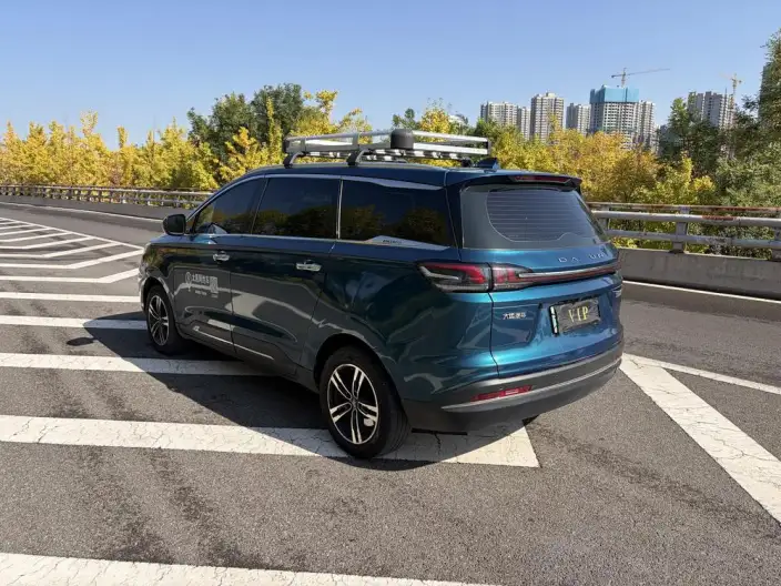 Yuanzhi M1 2022 Model 7 seat Premium Edition 450KM – фото 4