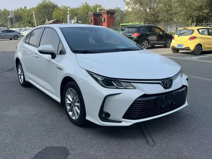 Toyota Corolla 2022 Model Hybrid 1.8L E-CVT Pioneer Edition – фото 3